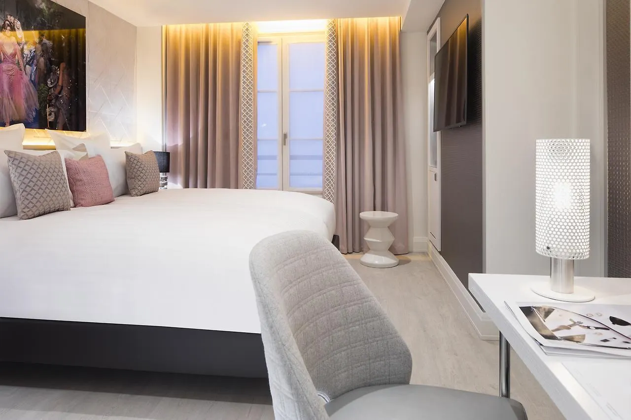 Hotel Dress Code Parigi